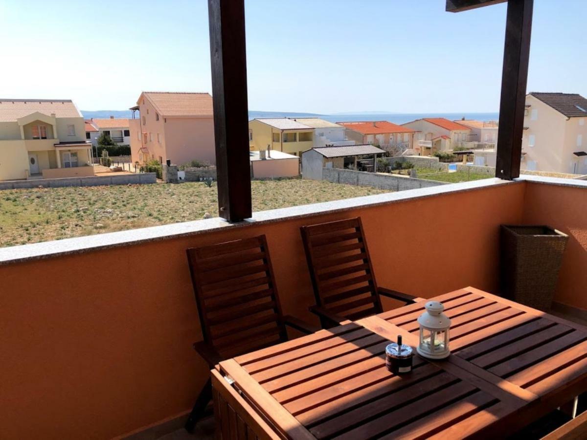 Apartman Matej With Pool Povljana Zewnętrze zdjęcie