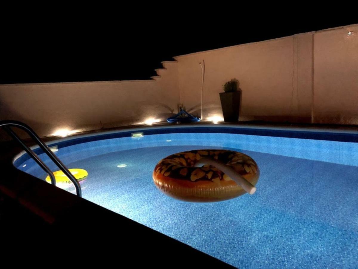 Apartman Matej With Pool Povljana Zewnętrze zdjęcie