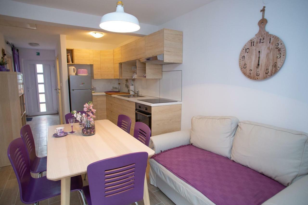 Apartman Matej With Pool Povljana Zewnętrze zdjęcie