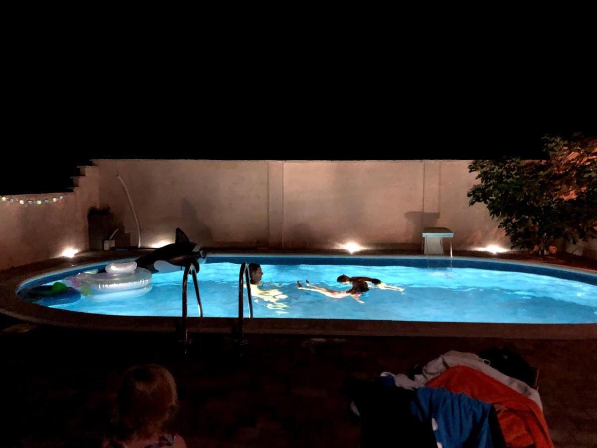 Apartman Matej With Pool Povljana Zewnętrze zdjęcie